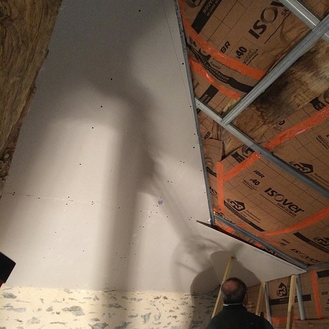 Placage du plafond