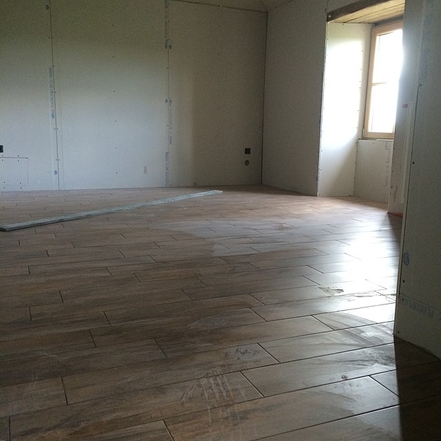 Carrelage de la chambre 2