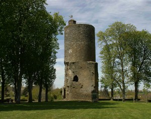 tour melusine à vouvant