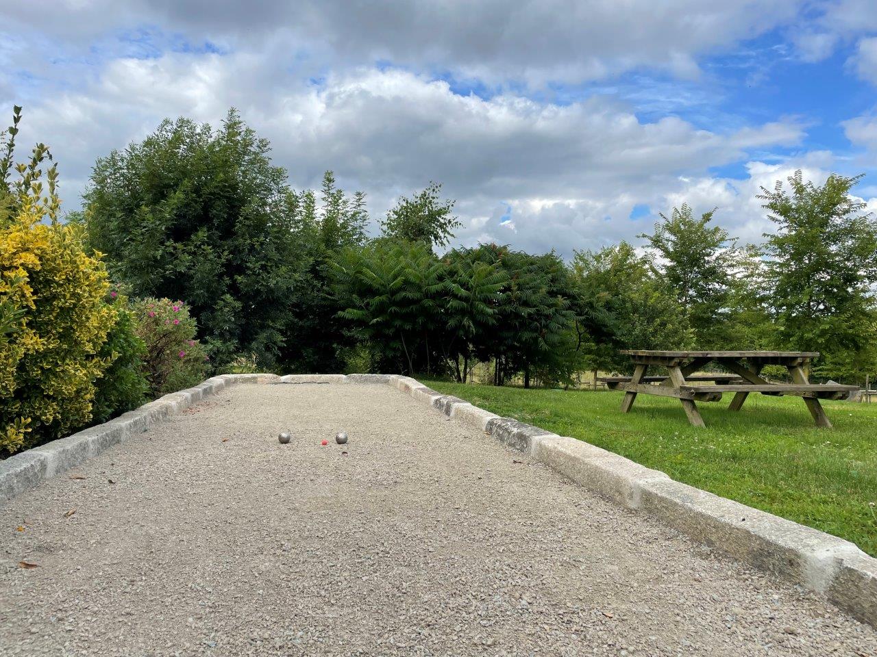 Terrain de pétanque aux gîtes La Bréjolière 